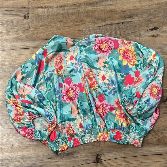 Umgee Multicolor Floral Blouse - Picture 3 of 8